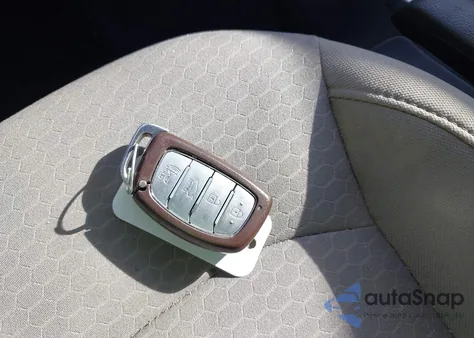 2020 Hyundai Elantra Value Edition z USA, uszkodzony, nr VIN 5NPD84LF1LH593490